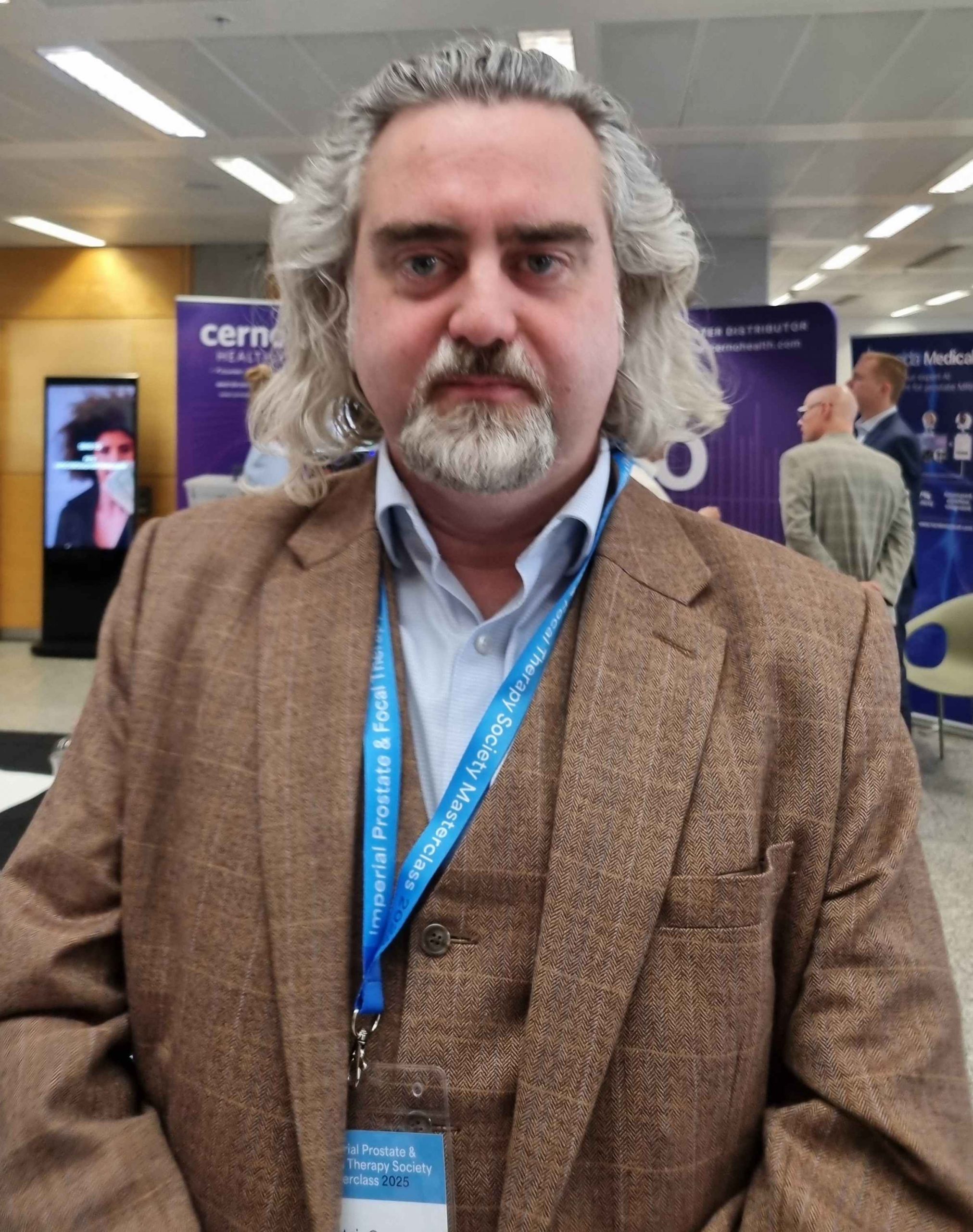 Mr Alistair Gray - Consultant Urological Surgeon blank-profile-525×675