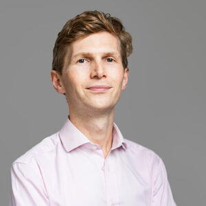 Mr Nick Raison - Consultant Urological Surgeon blank-profile-525×675