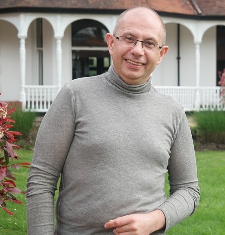 Mr Pavlo Somov - Consultant Urological Surgeon blank-profile-525×675