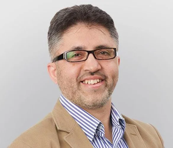 Mr Farooq Khan - Consultant Urological Surgeon Ben Challacombe - Consultant Urological Surgeon